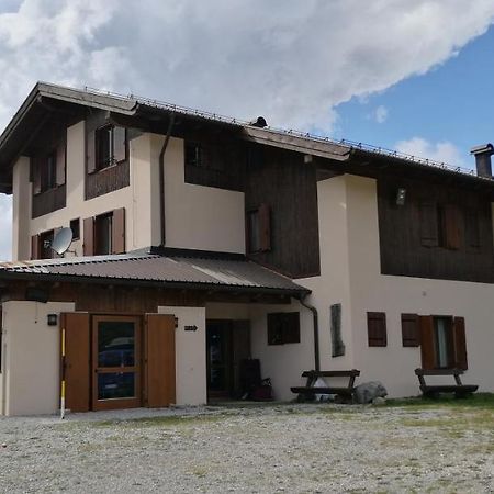 Rifugio Garibaldi LEDRO Exterior photo